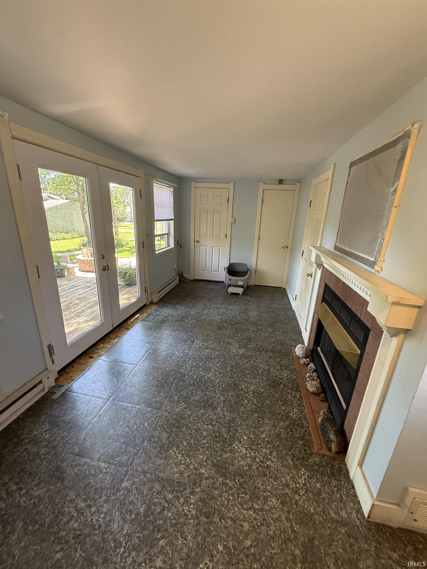 546 Charles Street Huntington, IN 46750 - Photo 7 of 25
