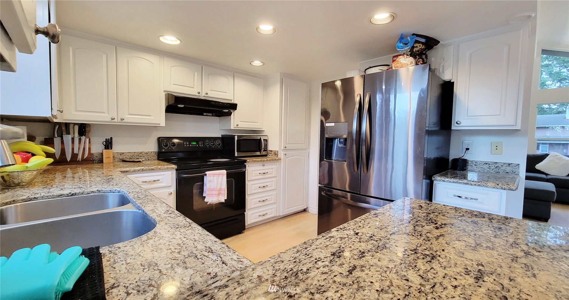 2652 Southwest 333rd Place Federal Way, WA 98023 - Photo 15 of 40