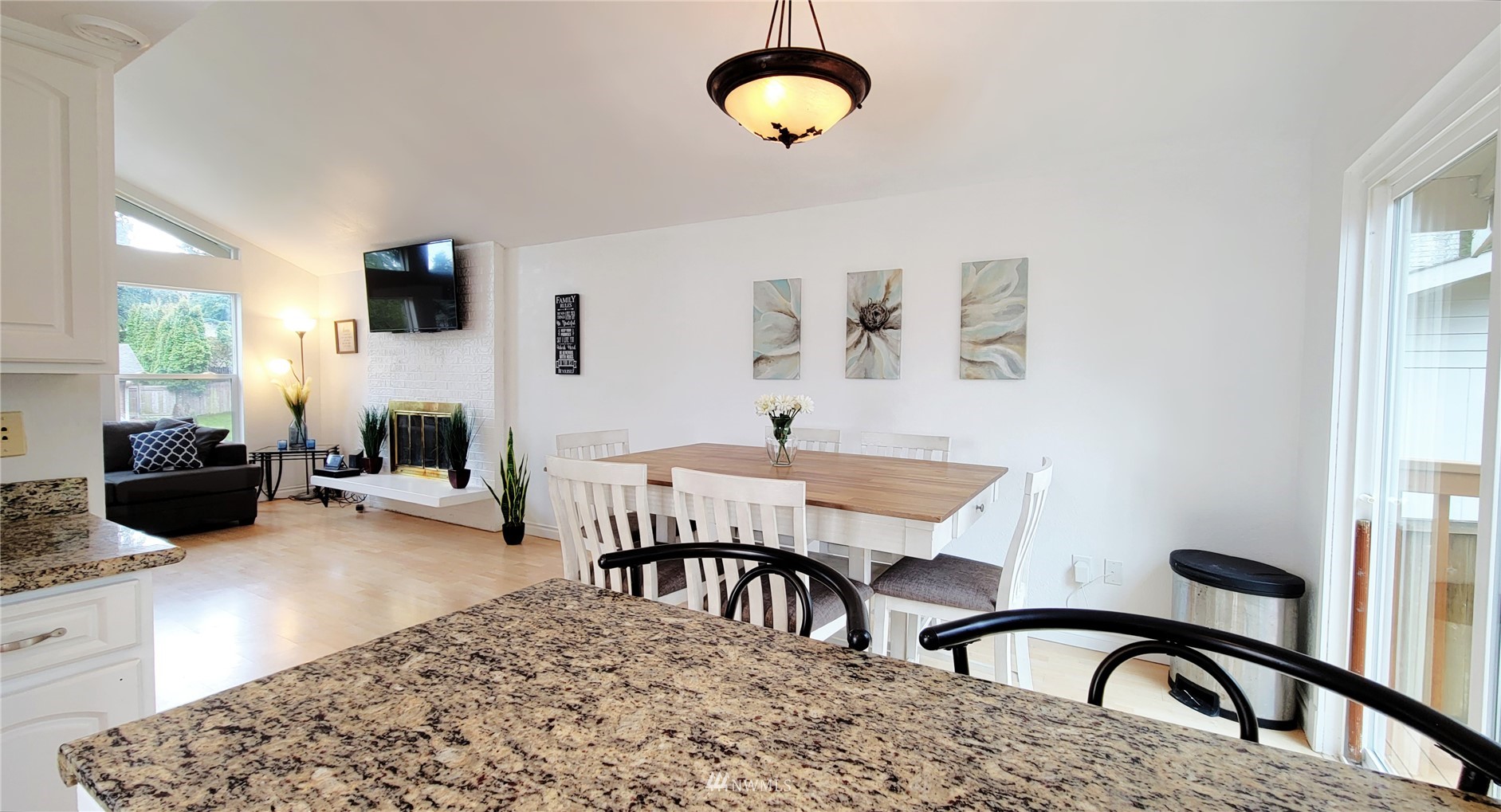 2652 Southwest 333rd Place Federal Way, WA 98023 - Photo 24 of 40 a view of a livingroom with furniture and a window