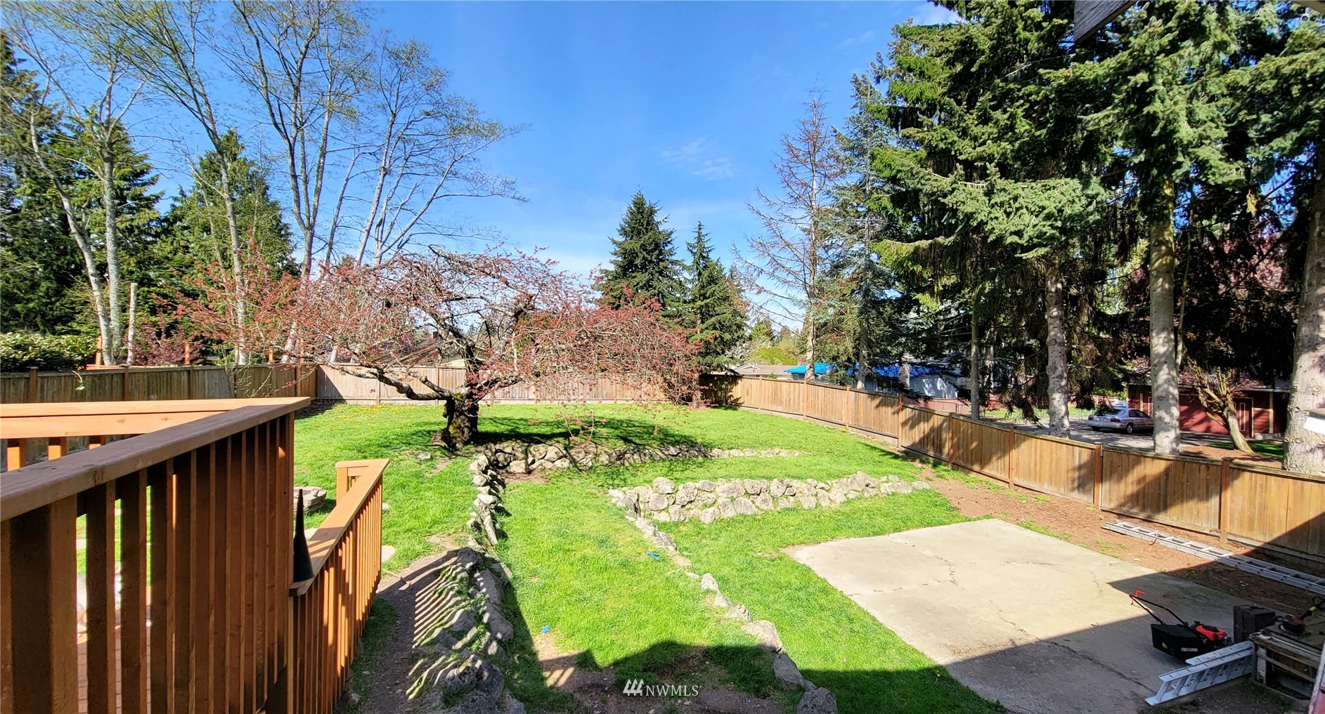 2652 Southwest 333rd Place Federal Way, WA 98023 - Photo 3 of 40