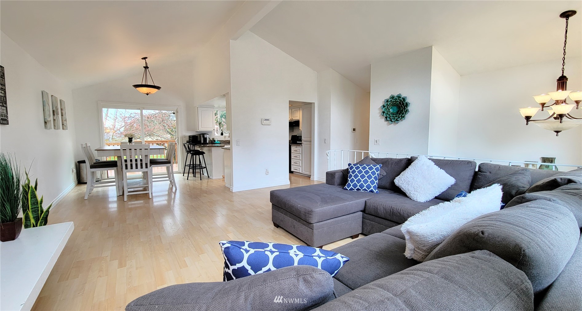 2652 Southwest 333rd Place Federal Way, WA 98023 - Photo 9 of 40 a living room with furniture and wooden floor