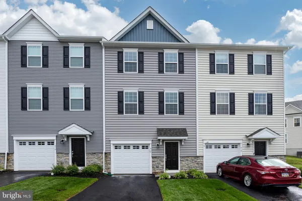 $3,300 | 412 Ridgewood Drive, Royersford, PA 19468