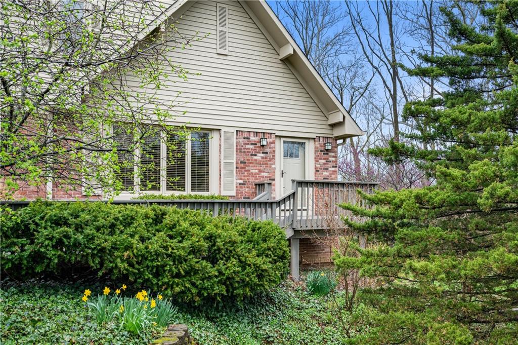90 Rogers Road Carmel, IN 46032 - Photo 2 of 23 Gallery Image 2