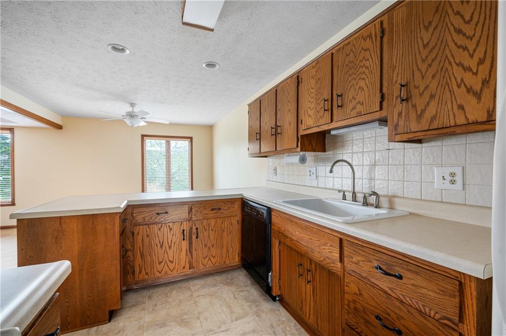 90 Rogers Road Carmel, IN 46032 - Photo 9 of 23 Gallery Image 9
