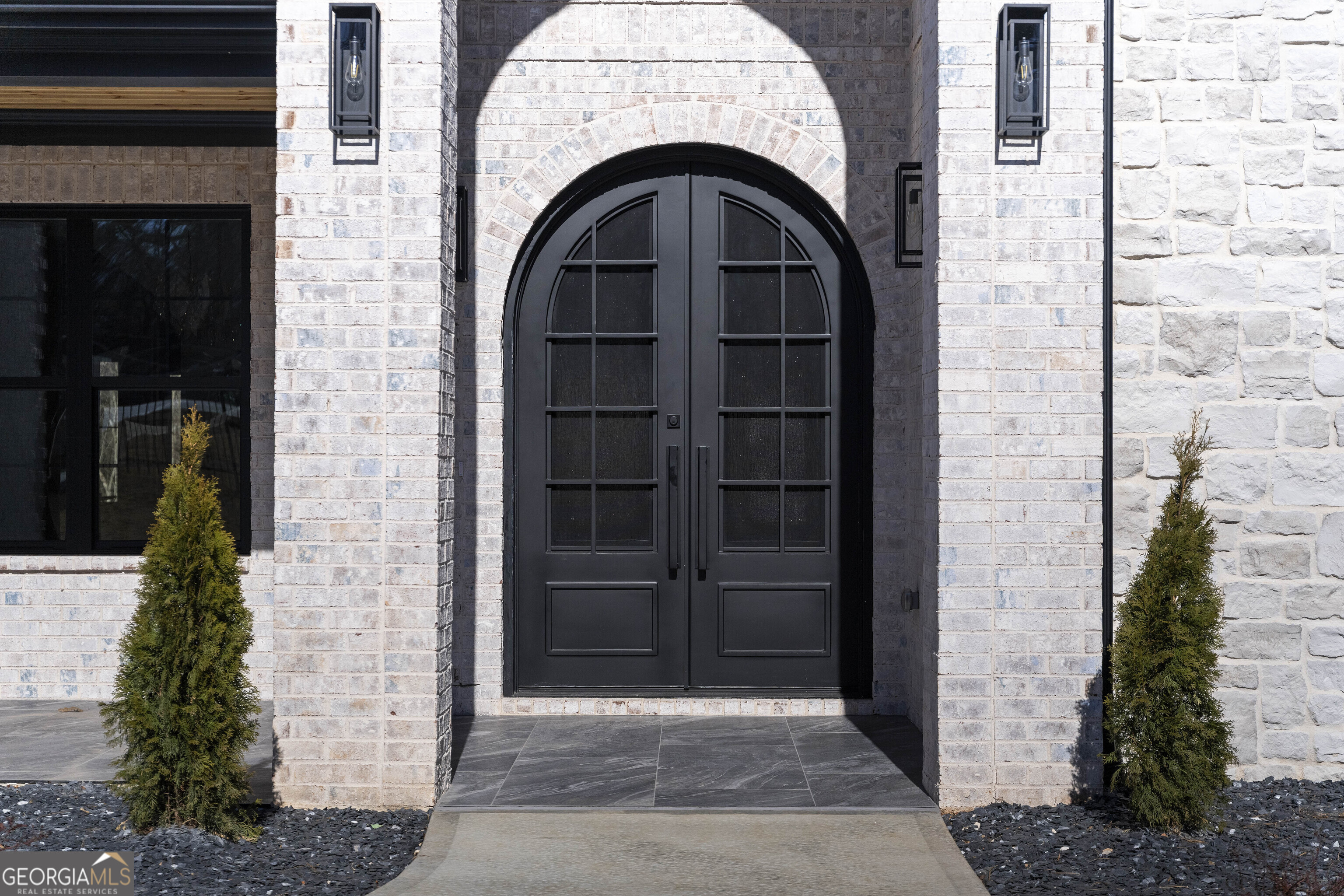 3235 Smithtown Road Suwanee, GA 30024 - Photo 4 of 119