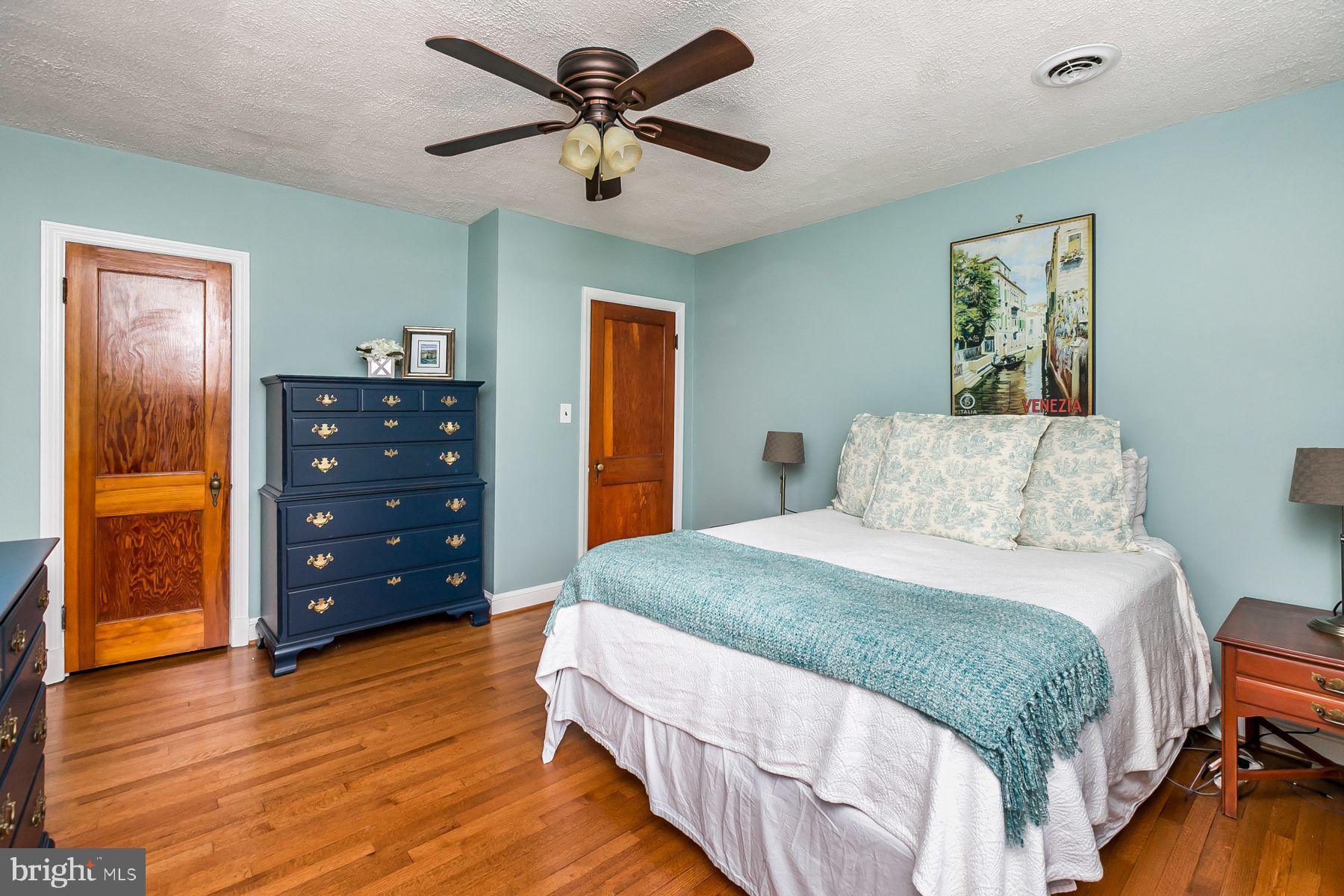 816 Warwick Road Baltimore, MD 21229 - Photo 23 of 44 Bedroom w/hardwood floors & ceiling fan