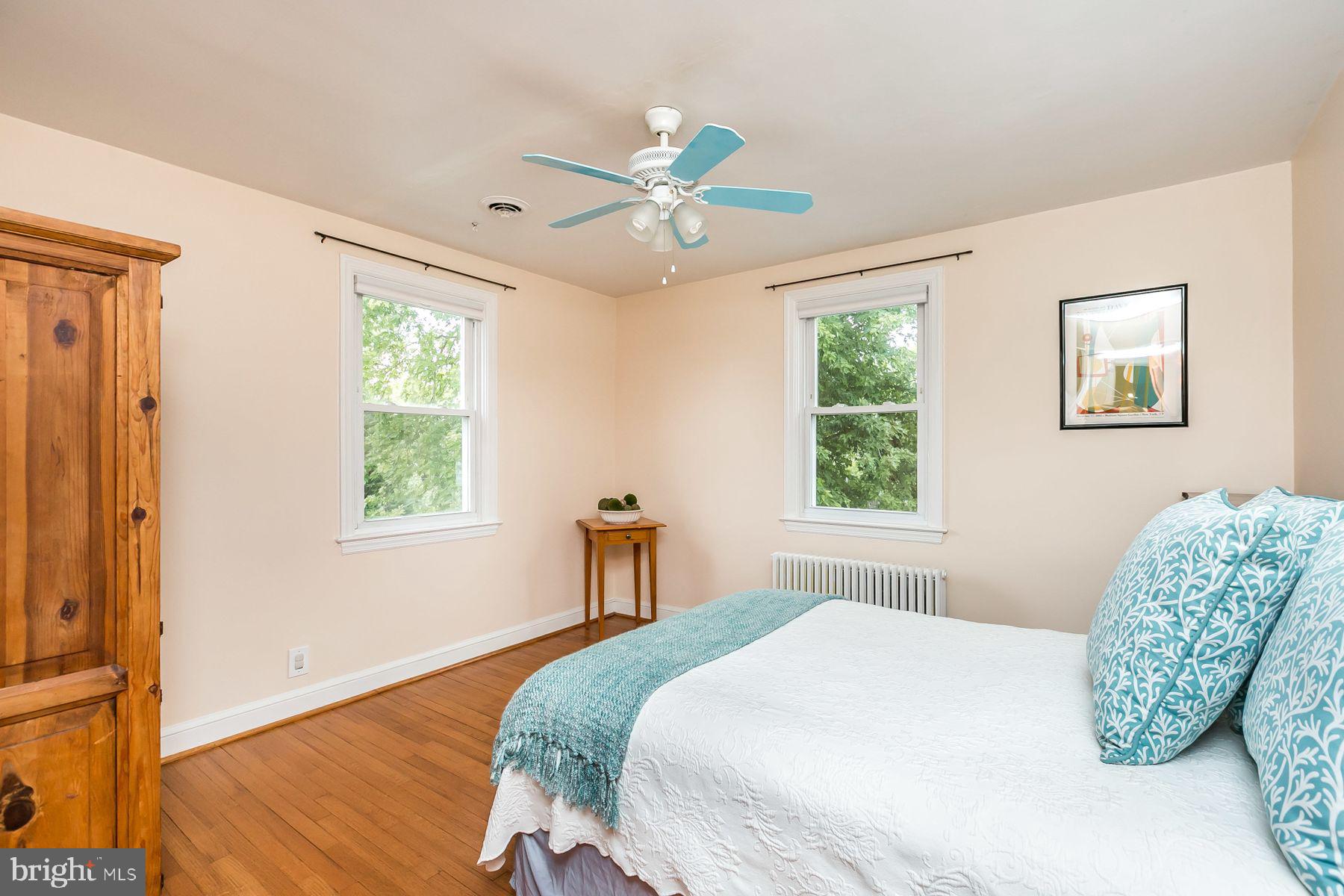 816 Warwick Road Baltimore, MD 21229 - Photo 26 of 44 Bedroom w/hardwood floors & ceiling fan