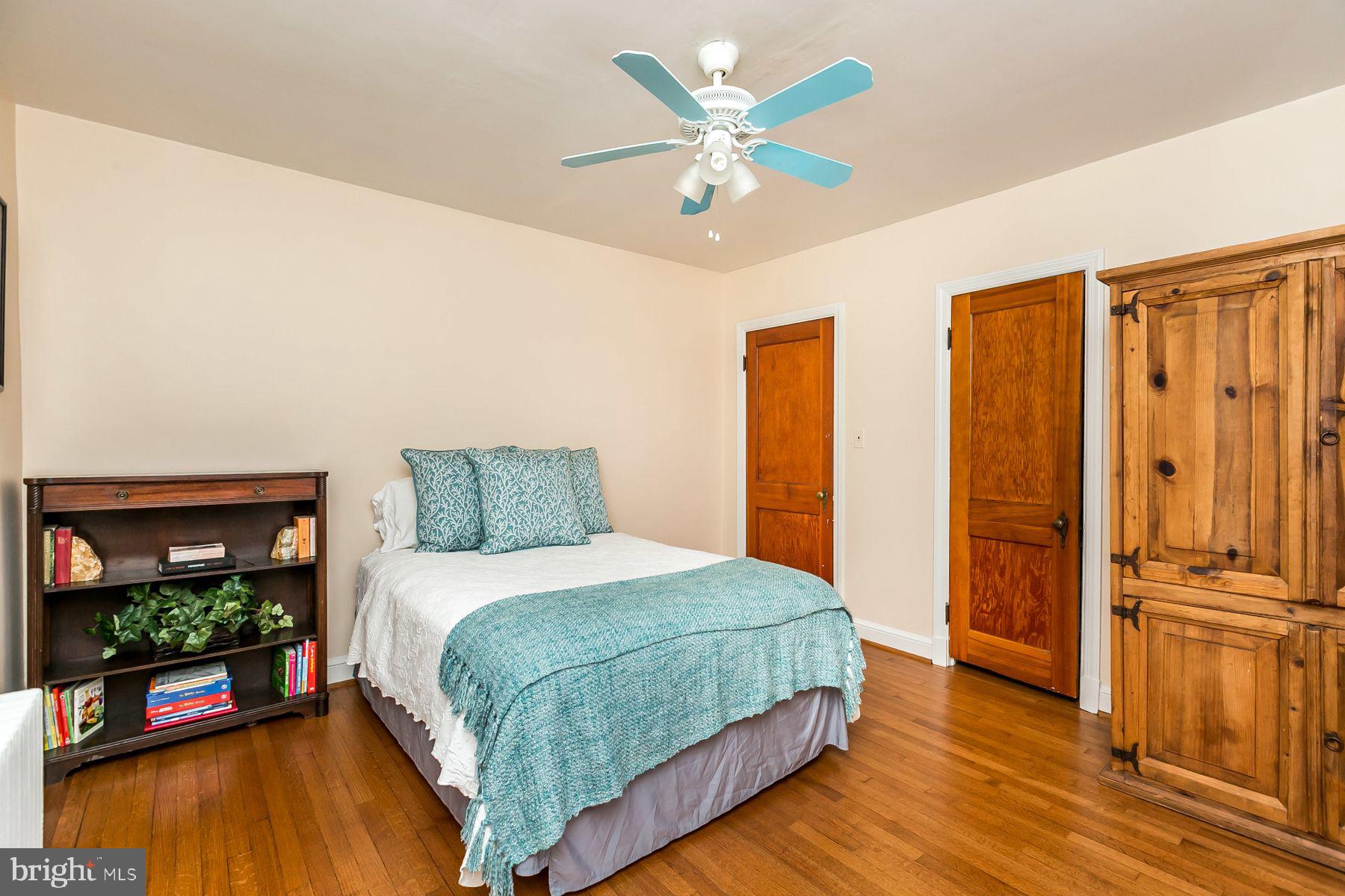 816 Warwick Road Baltimore, MD 21229 - Photo 27 of 44 Bedroom w/hardwood floors & ceiling fan