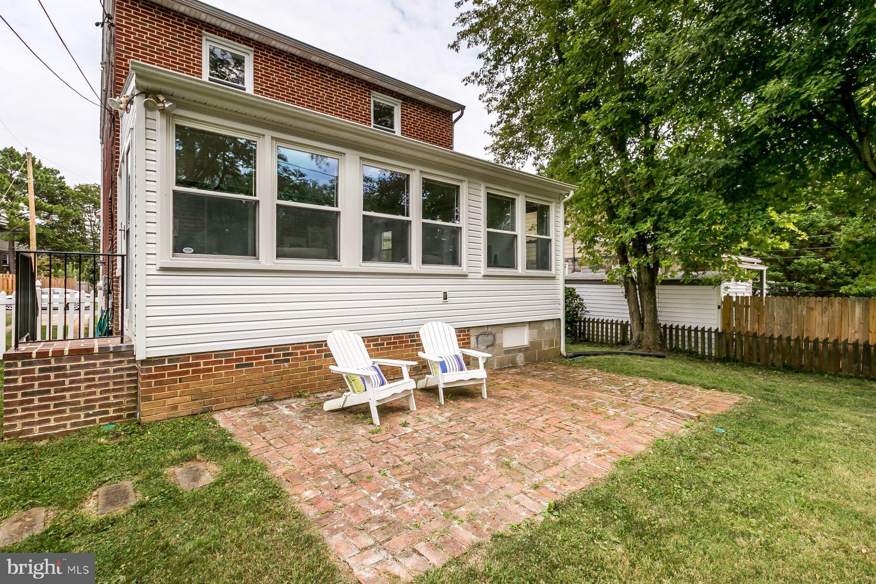 816 Warwick Road Baltimore, MD 21229 - Photo 41 of 44 Flat backyard with patio backing to green space