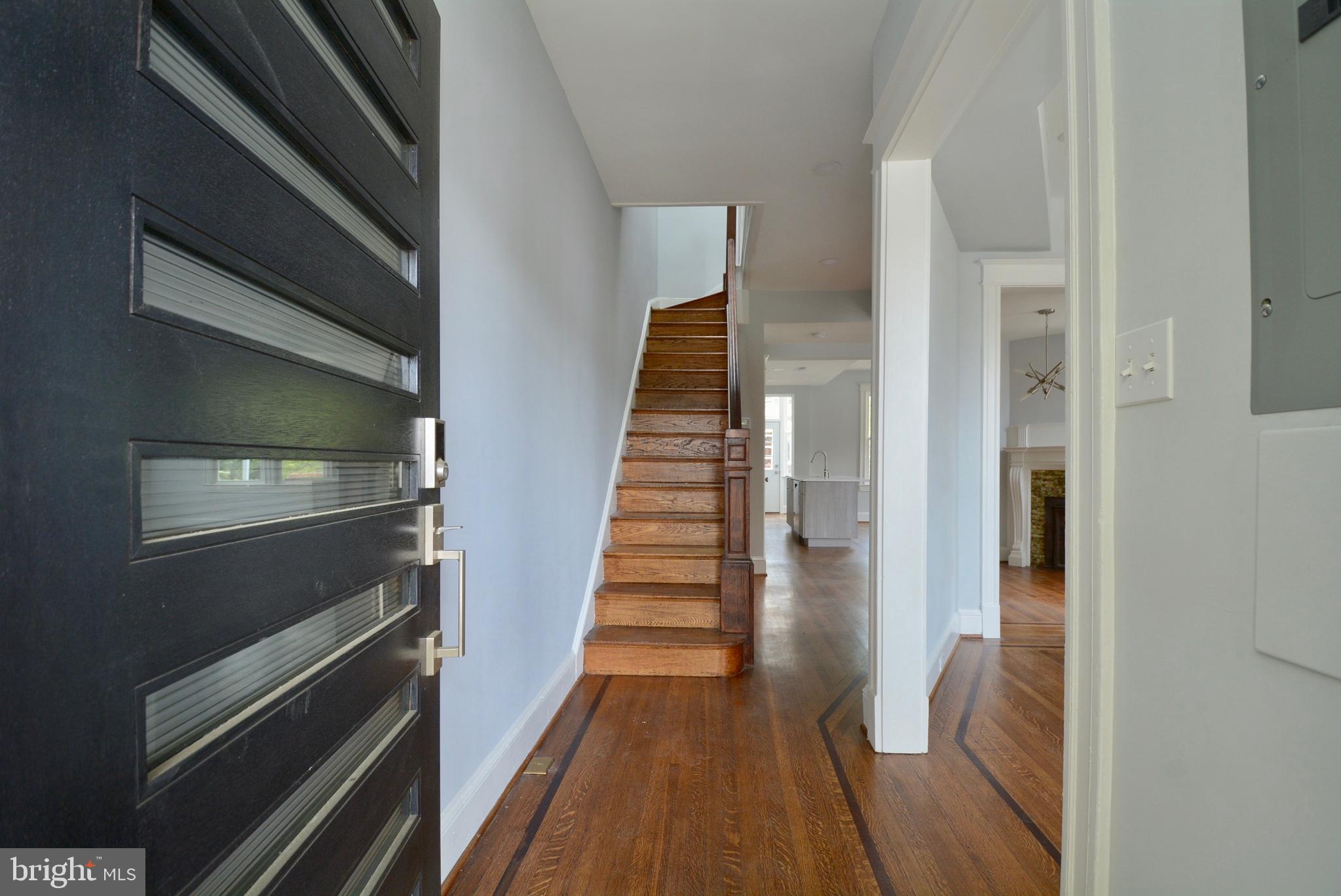 1724 2nd Street Northwest Washington, DC 20001 - Photo 4 of 32