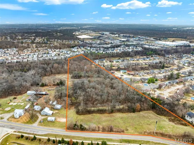 $595,000 | 5942 Hawkins-Fuchs Road, St. Louis, MO 63129