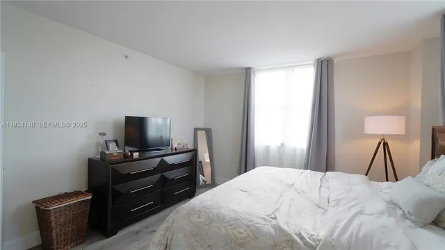 $2,600 | 117 Northwest 42nd Avenue, Unit 708, Miami, FL 33126