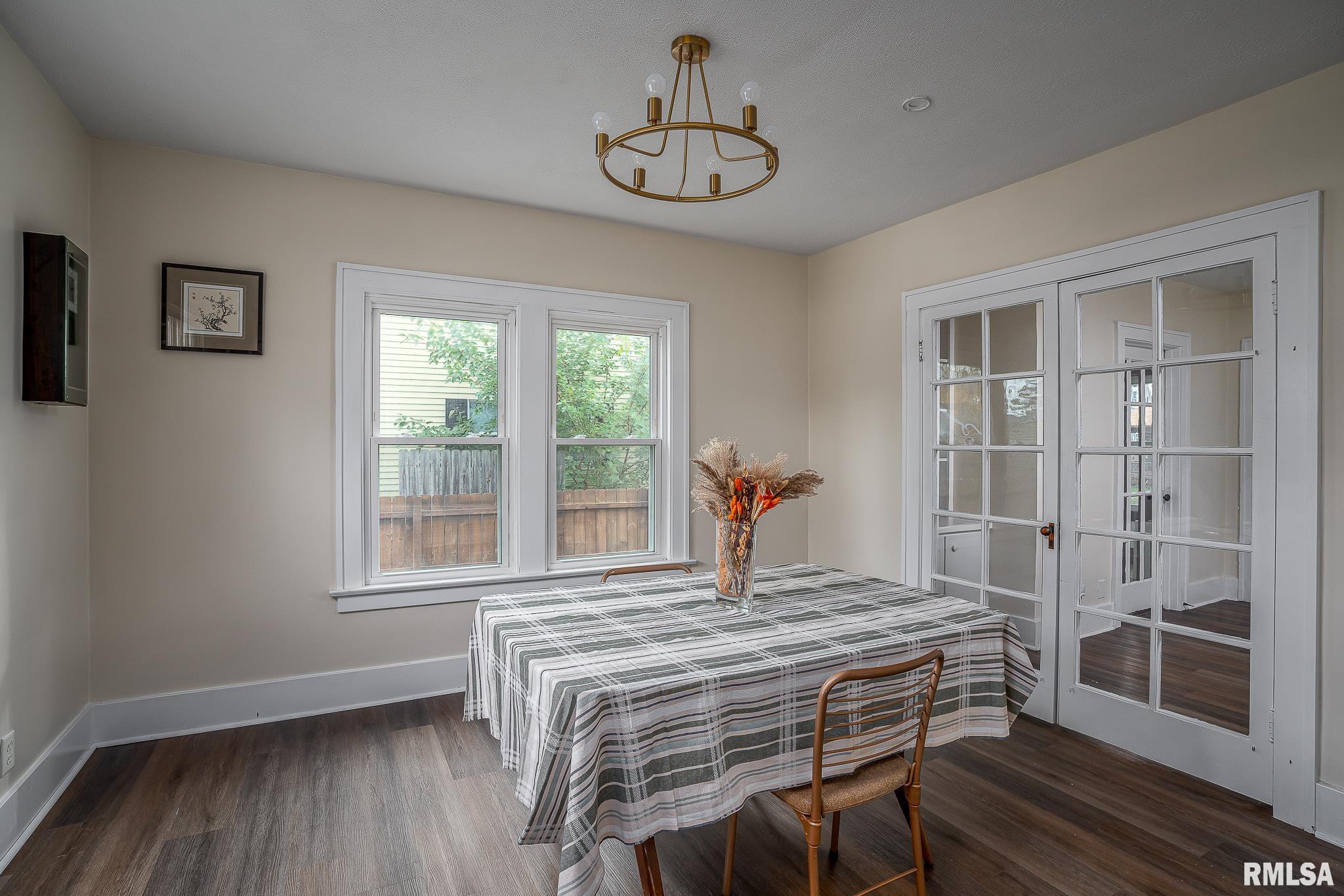 2723 14th Avenue Moline, IL 61265 - Photo 5 of 20 Gallery Image 5