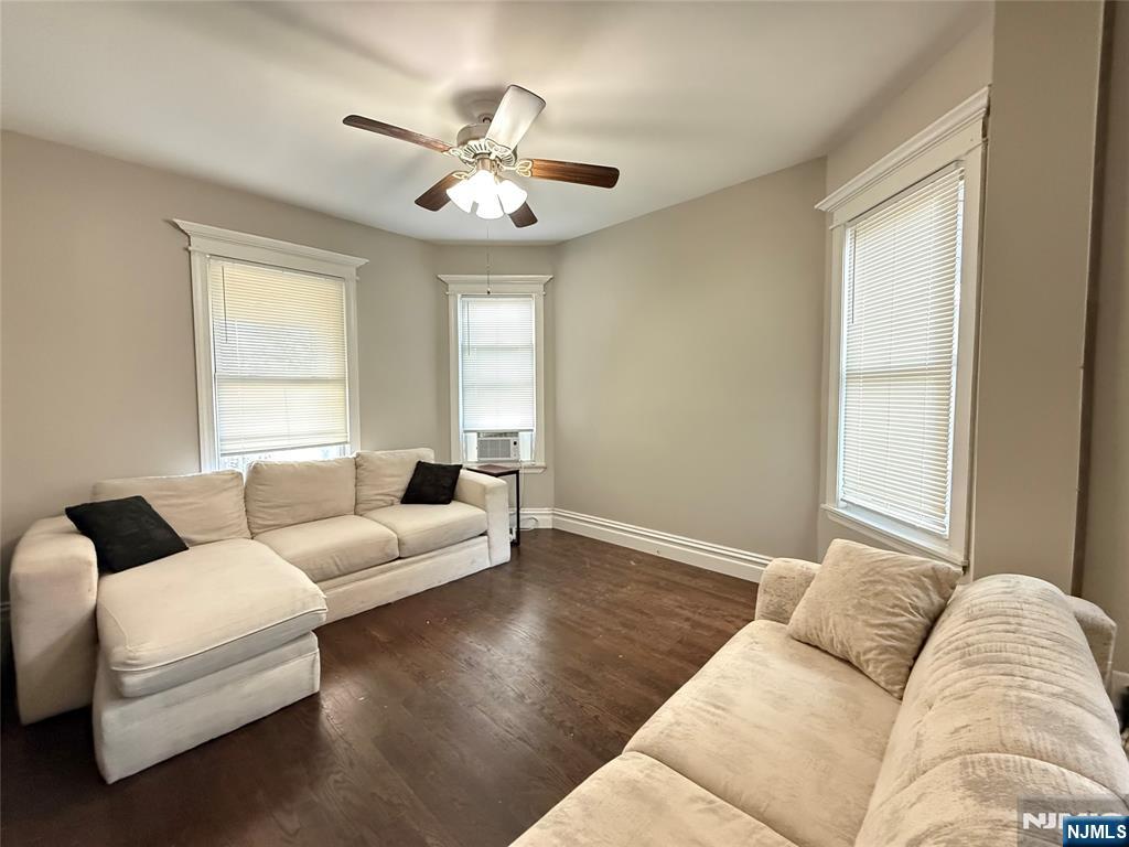 162 Sylvan Street Rutherford, NJ 07070 - Photo 4 of 37