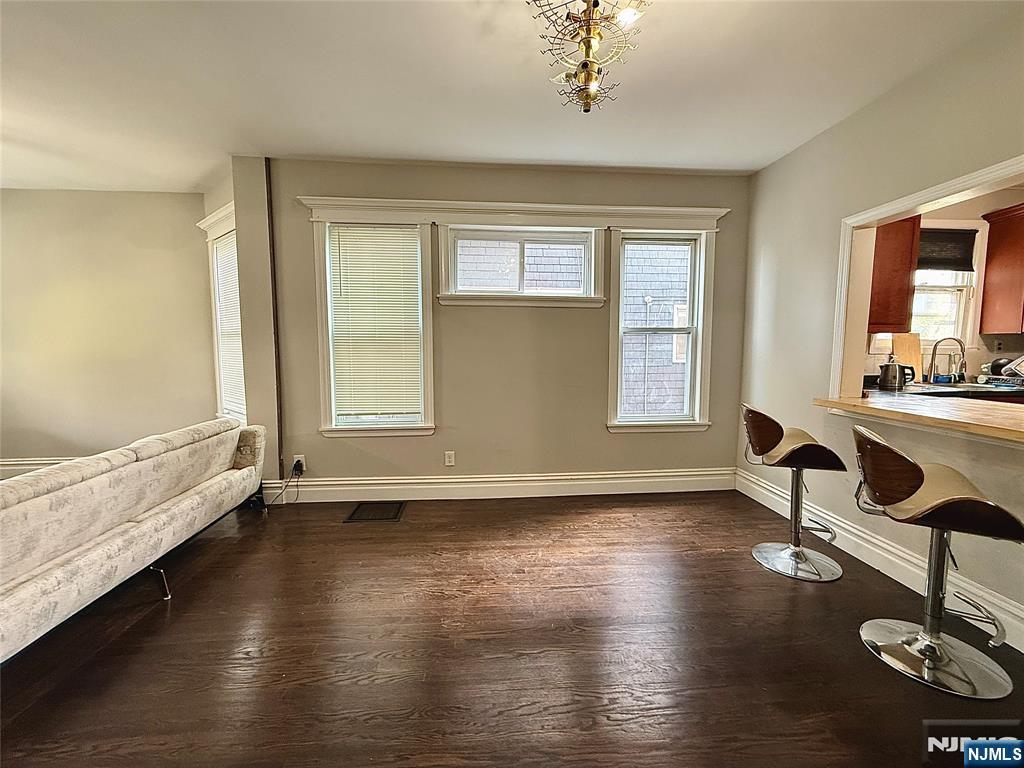 162 Sylvan Street Rutherford, NJ 07070 - Photo 8 of 37