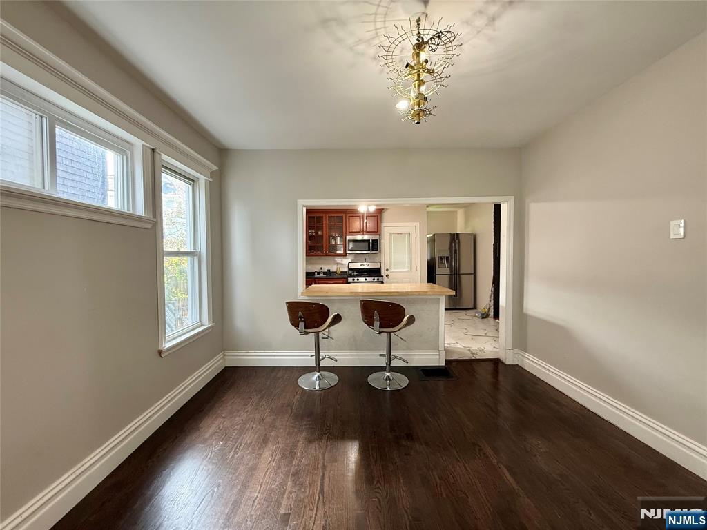 162 Sylvan Street Rutherford, NJ 07070 - Photo 9 of 37