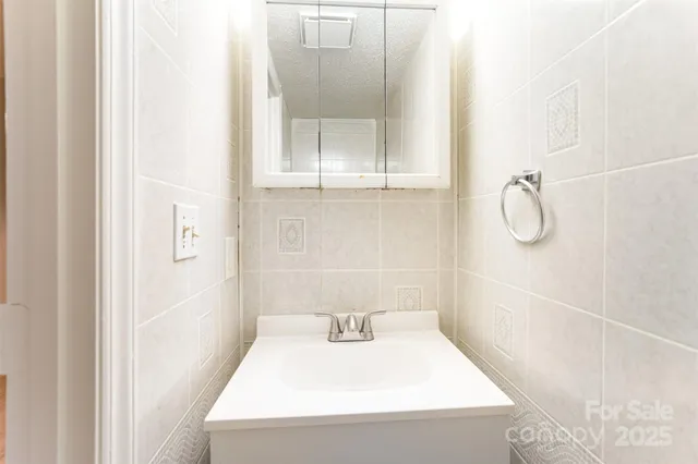 a bathroom with a tub