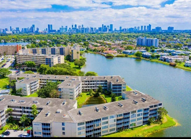 $2,550 | 1750 Northeast 191st Street, Unit 600, Miami, FL 33179