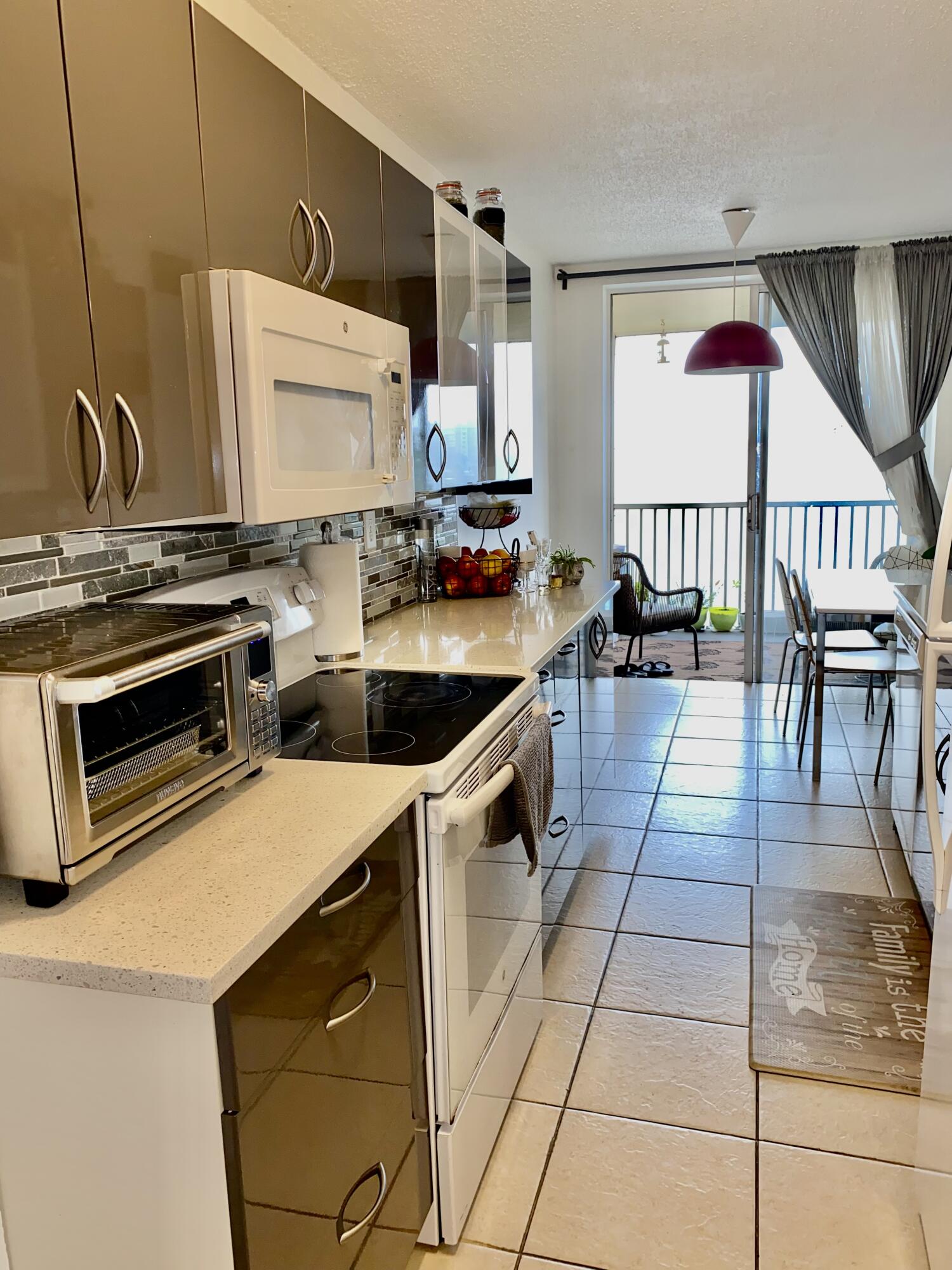 1750 Northeast 191st Street, Unit 600 Miami, FL 33179 - Photo 13 of 43 IMG_1713