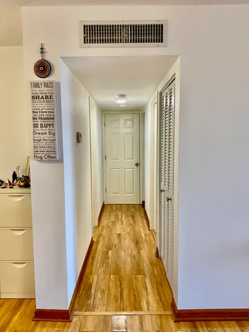 $2,550 | 1750 Northeast 191st Street, Unit 600, Miami, FL 33179