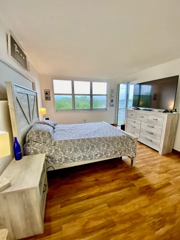 $2,550 | 1750 Northeast 191st Street, Unit 600, Miami, FL 33179