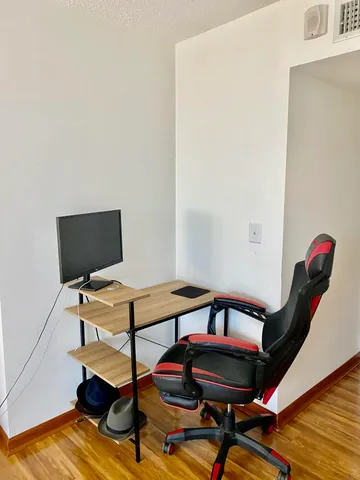 $2,550 | 1750 Northeast 191st Street, Unit 600, Miami, FL 33179