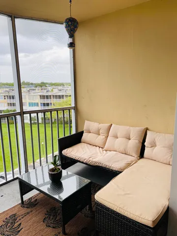 $2,550 | 1750 Northeast 191st Street, Unit 600, Miami, FL 33179