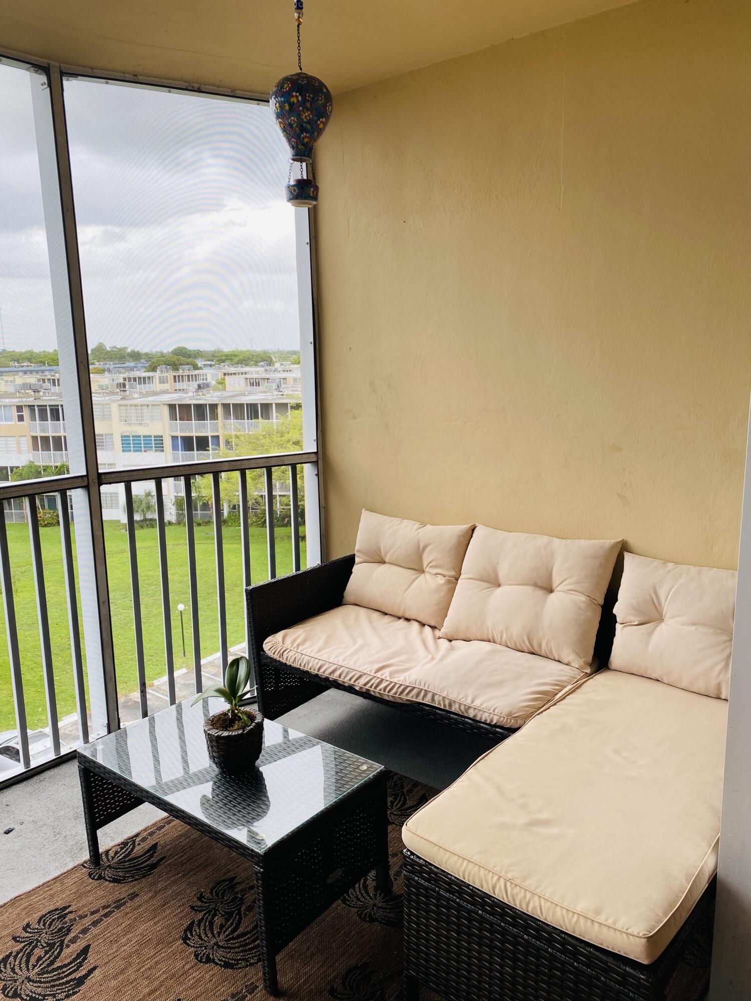 1750 Northeast 191st Street, Unit 600 Miami, FL 33179 - Photo 42 of 43 Balcony