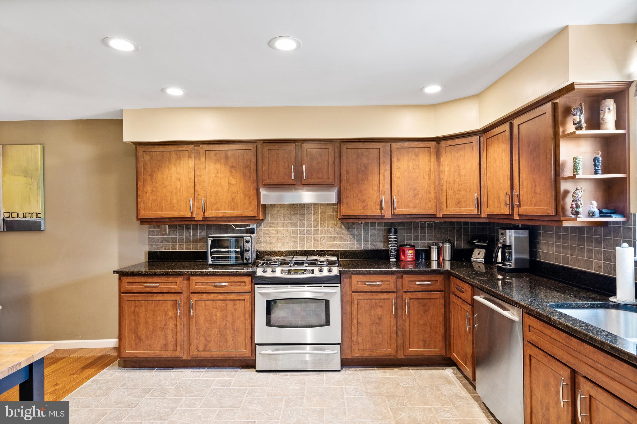 339 Creek Road Delran, NJ 08075 - Photo 19 of 53 Kitchen
