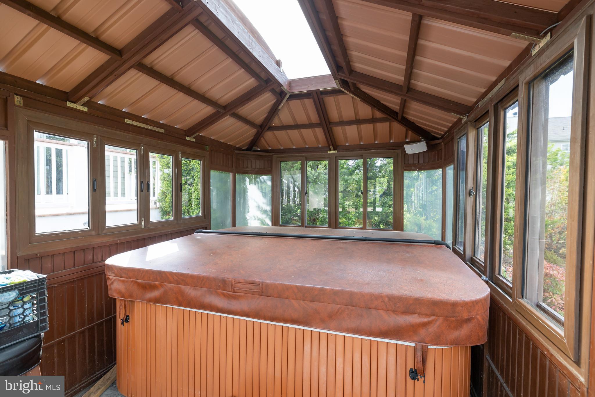 339 Creek Road Delran, NJ 08075 - Photo 36 of 53 Hot Tub