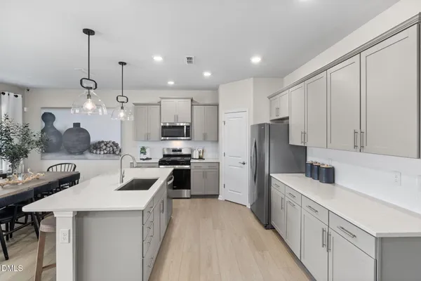 $699,860 | 2754 Farmhouse Drive, Apex, NC 27502