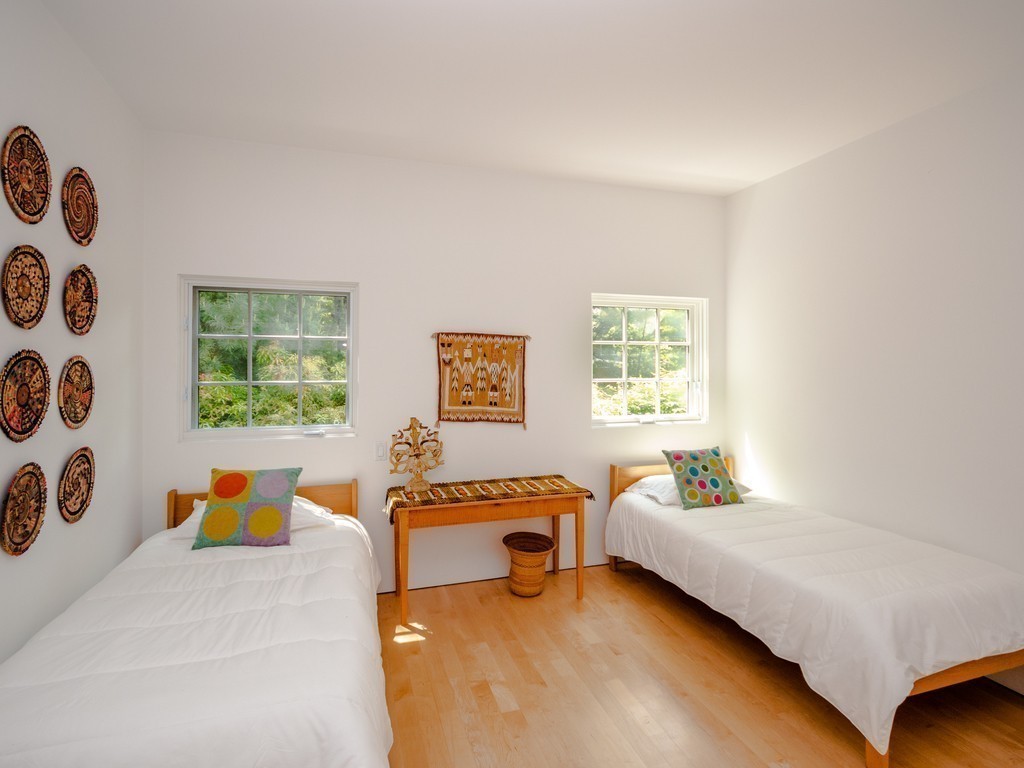 44 Spruce Hill Road Weston, MA 02493 - Photo 20 of 26 Gallery Image 20