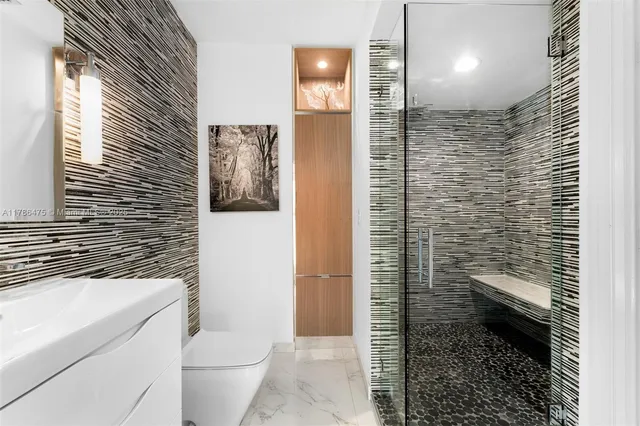 $2,750,000 | 8820 Southwest 104th Street, Miami, FL 33176