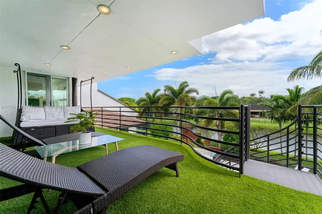 $2,750,000 | 8820 Southwest 104th Street, Miami, FL 33176