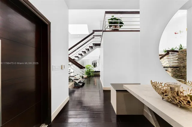 $2,750,000 | 8820 Southwest 104th Street, Miami, FL 33176