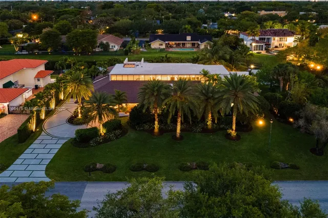 $2,750,000 | 8820 Southwest 104th Street, Miami, FL 33176