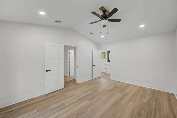 $525,000 | 2787 Lake Silver Road, Crestview, FL 32536