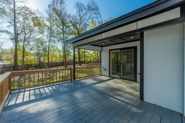 $525,000 | 2787 Lake Silver Road, Crestview, FL 32536