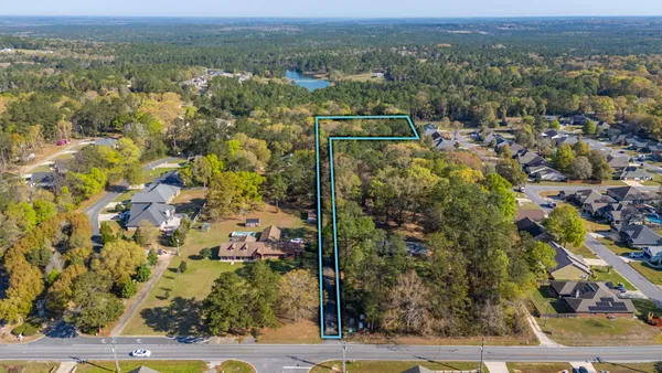 $525,000 | 2787 Lake Silver Road, Crestview, FL 32536