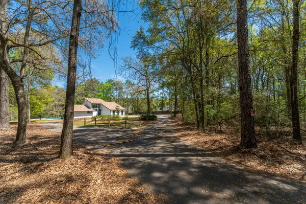 $525,000 | 2787 Lake Silver Road, Crestview, FL 32536