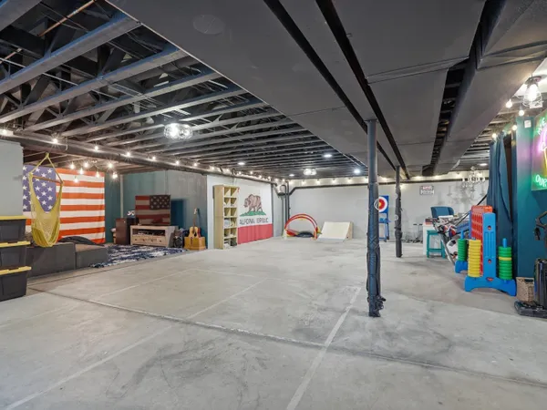 $1,125,000 | 5733 Pontiac Trail, Ann Arbor, MI 48105