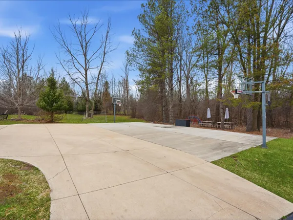 $1,125,000 | 5733 Pontiac Trail, Ann Arbor, MI 48105