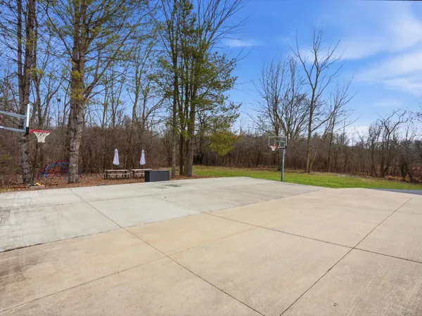 $1,125,000 | 5733 Pontiac Trail, Ann Arbor, MI 48105