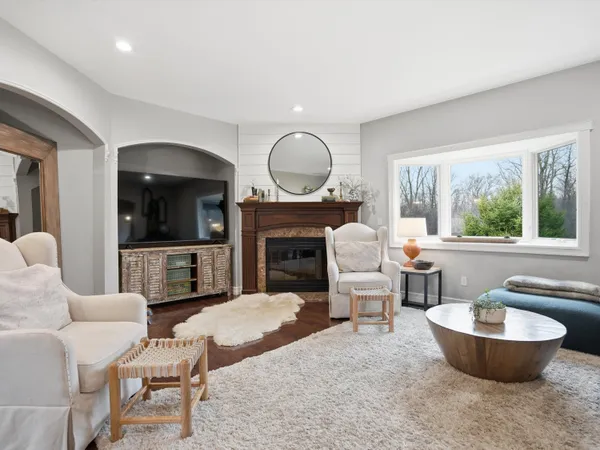 $1,125,000 | 5733 Pontiac Trail, Ann Arbor, MI 48105