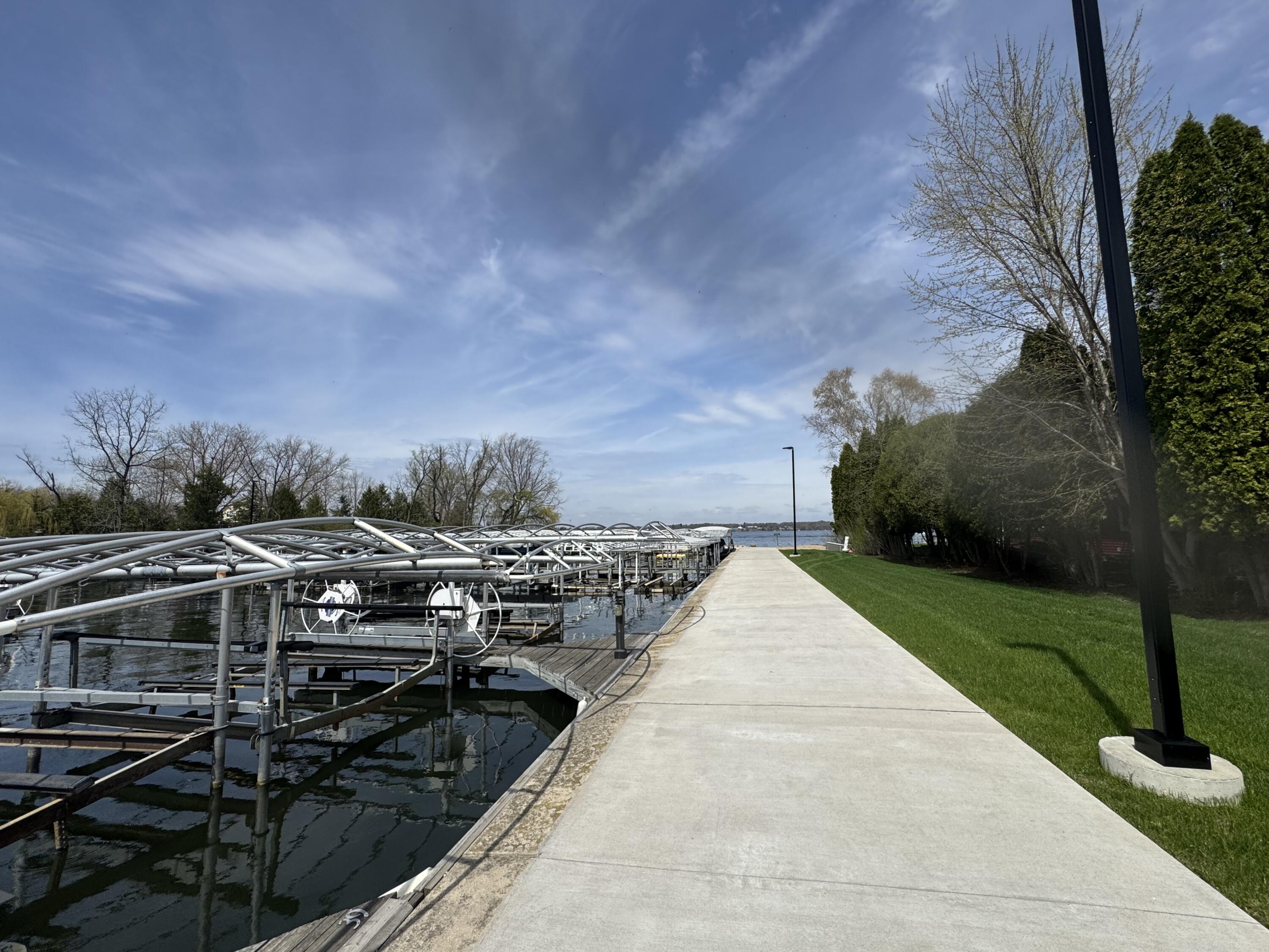 W1325 Spring Grove Road, Unit 39 Ripon, WI 54971 - Photo 4 of 28 Just needs your boat!