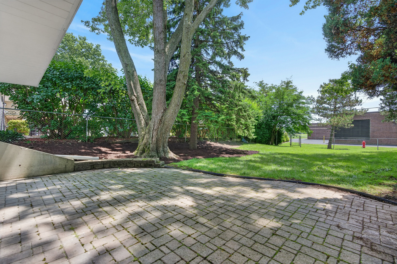 405 West Newport Road Hoffman Estates, IL 60169 - Photo 27 of 30