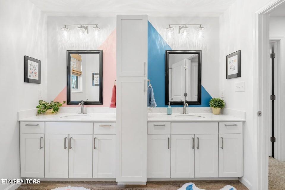 11749 Black Road Knoxville, TN 37932 - Photo 32 of 45 Full Bathroom Upstairs