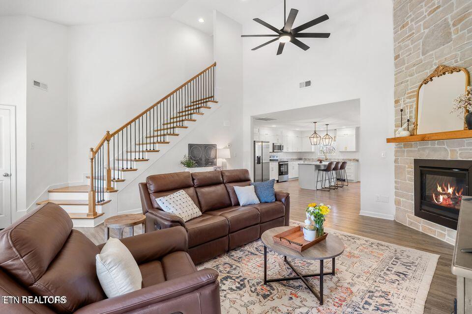 11749 Black Road Knoxville, TN 37932 - Photo 7 of 45 Living Room