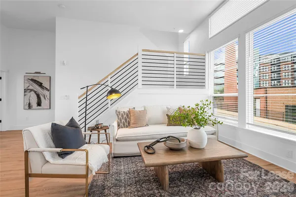 $3,150 | 411 Charles Avenue, Unit 16, Charlotte, NC 28205