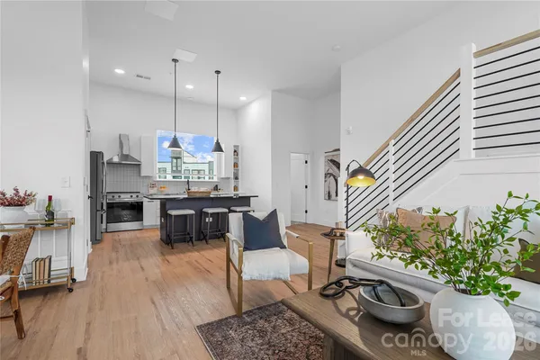 $3,150 | 411 Charles Avenue, Unit 16, Charlotte, NC 28205
